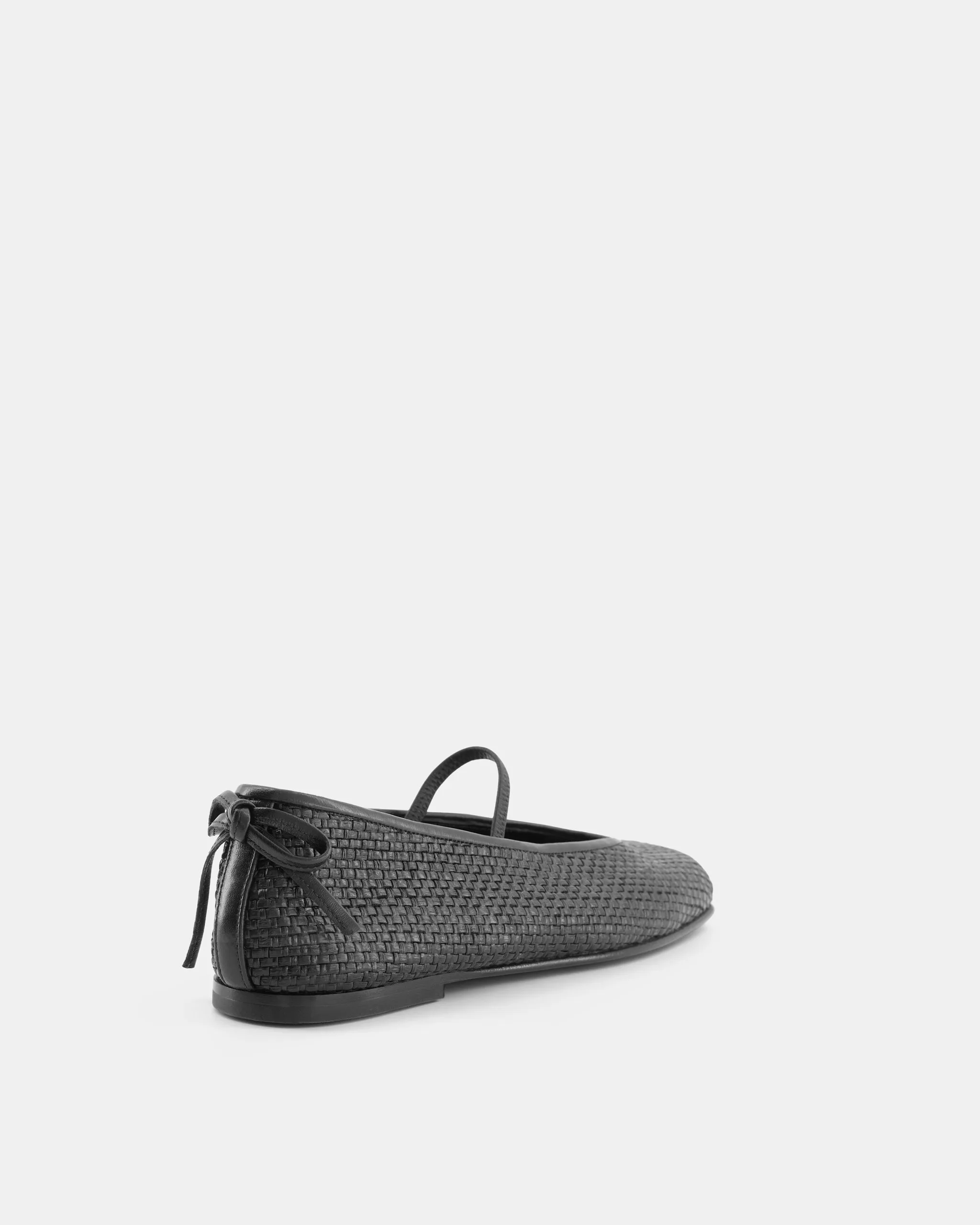 Bulla Node 5 Black Raffia