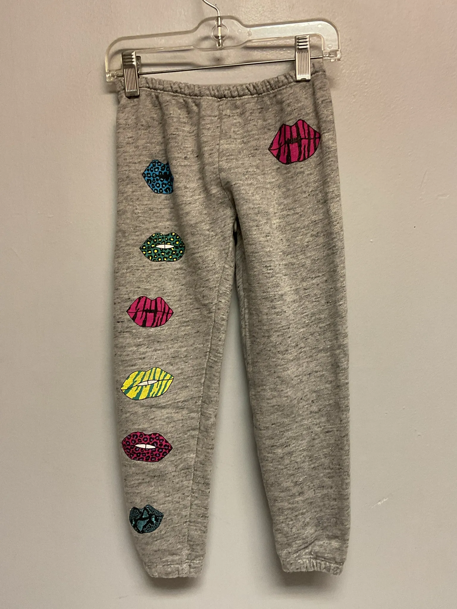Chaser Size 6 Gray Lips Cotton Girls Sweat Pants