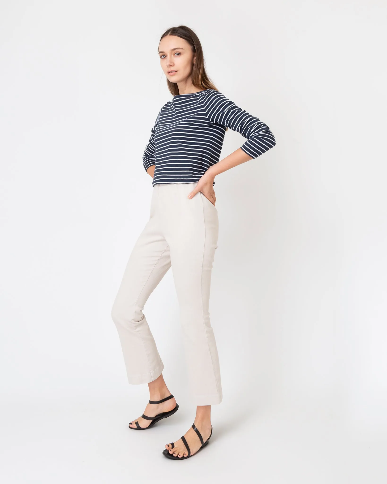 Faye Flare Cropped Pant in Taupe Garment-Dyed Stretch Twill