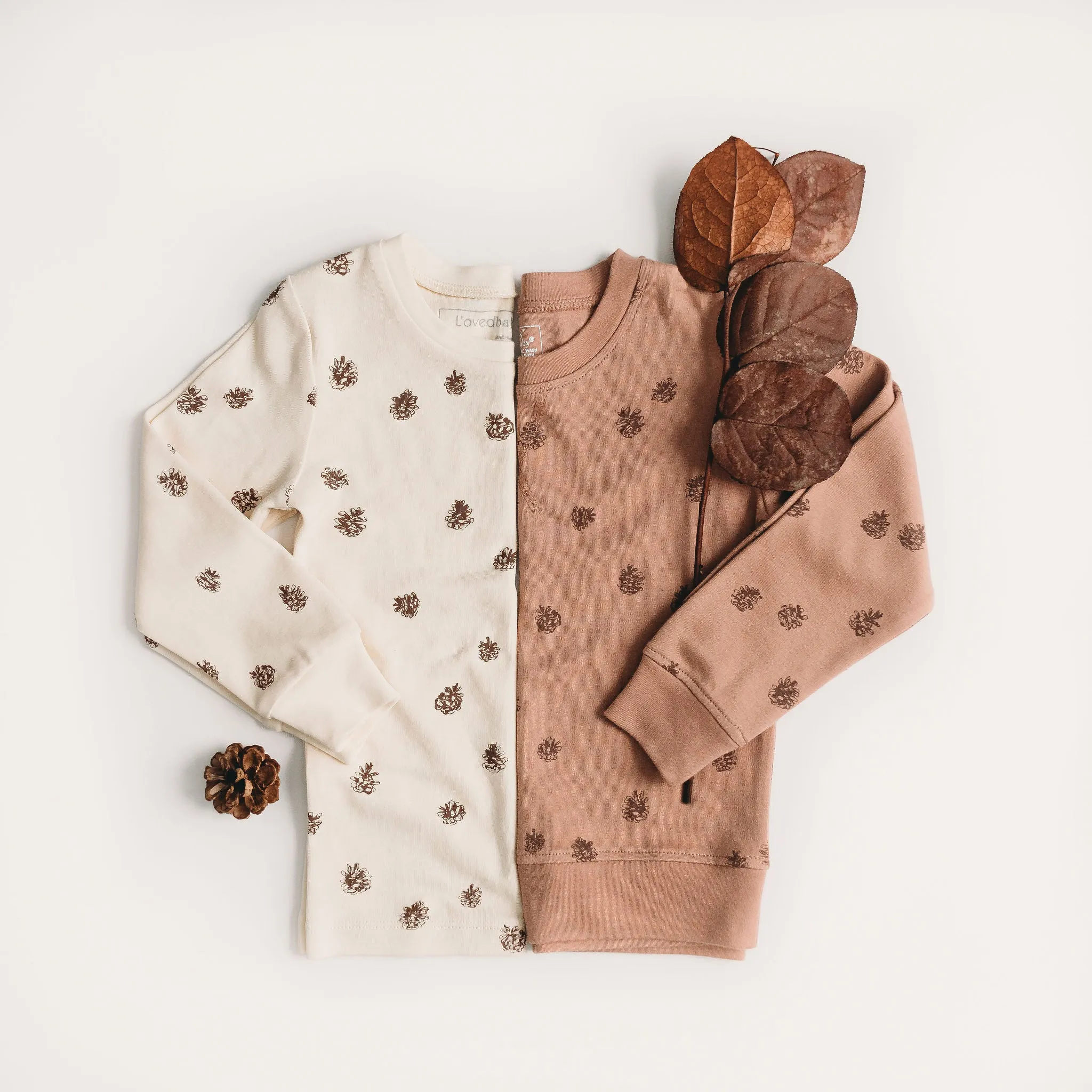 Kids' Printed Sweatshirt & Jogger Set in Nutmeg Pinecone