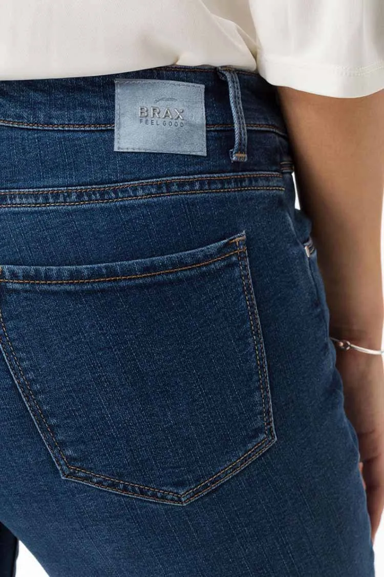 Shakira Jeans in Slightly Regular Blue